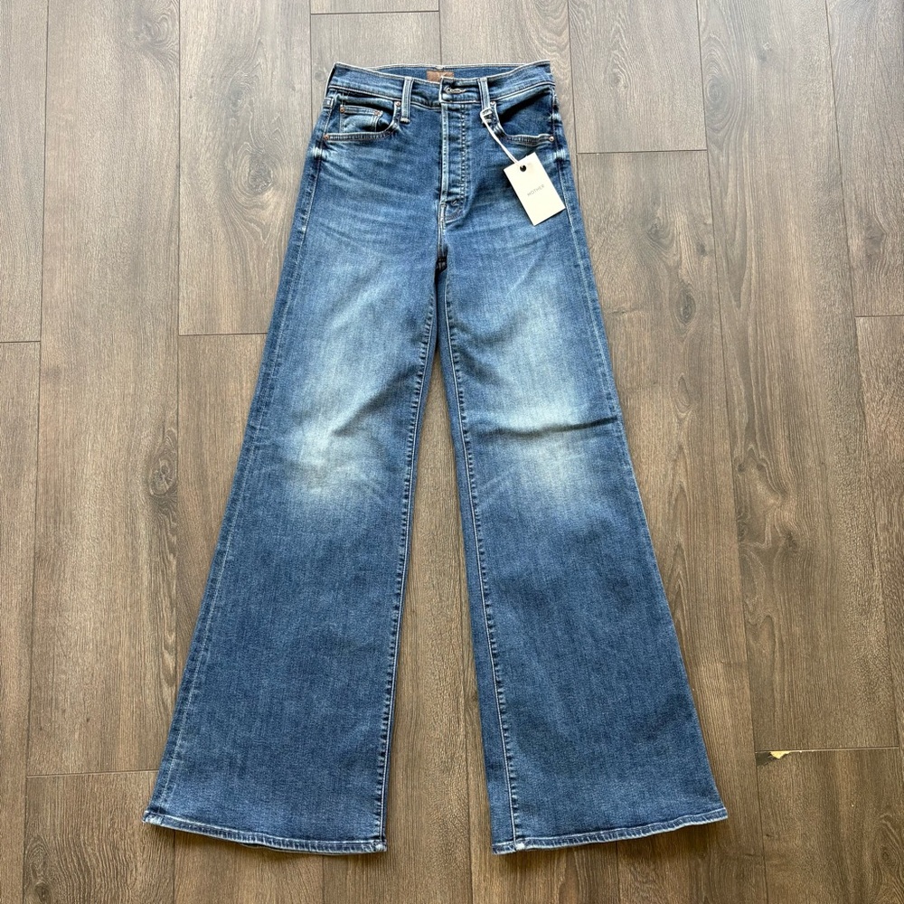 MOTHER Tomcat Roller Sneak Jeans